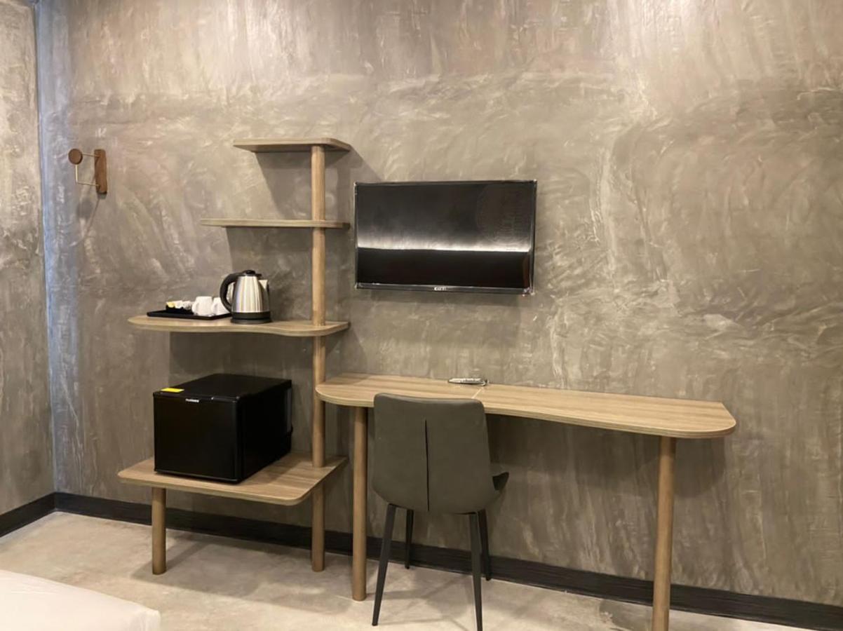 Sri Indar Hotel & Suites Parit Buntar Esterno foto