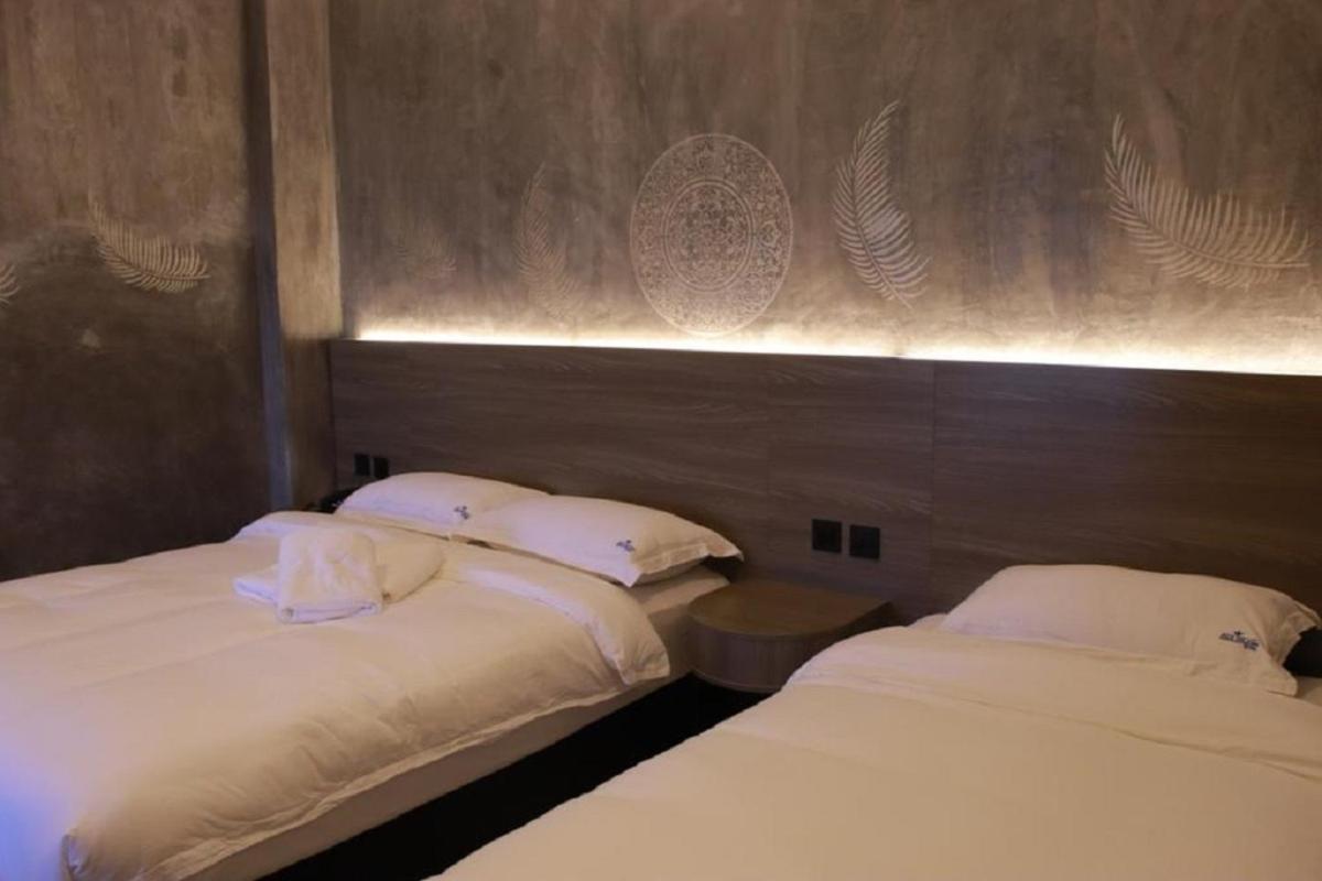 Sri Indar Hotel & Suites Parit Buntar Esterno foto